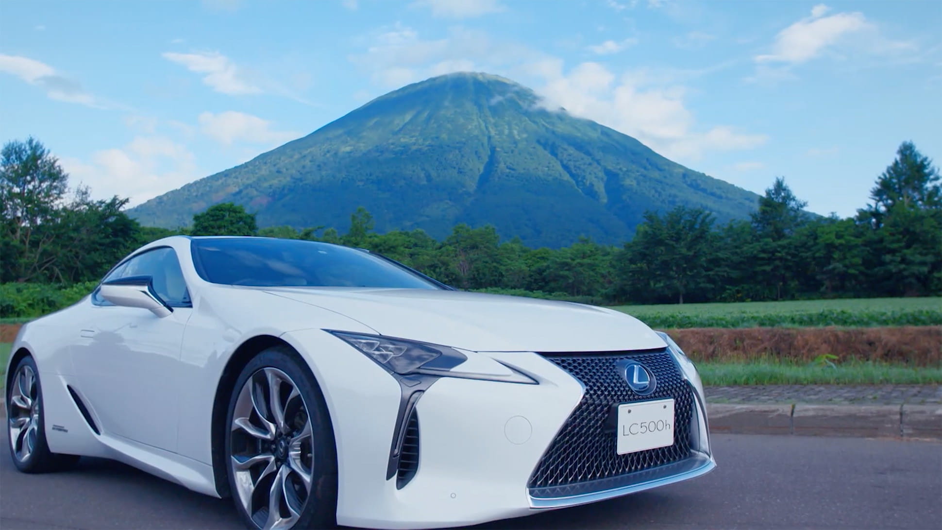 DINING OUT with LEXUS CM